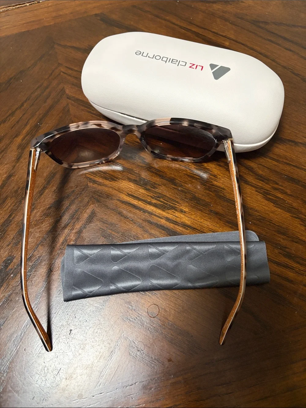 Liz Claiborne Pink Tortoiseshell Frame Sunglasses with Brown Lenses